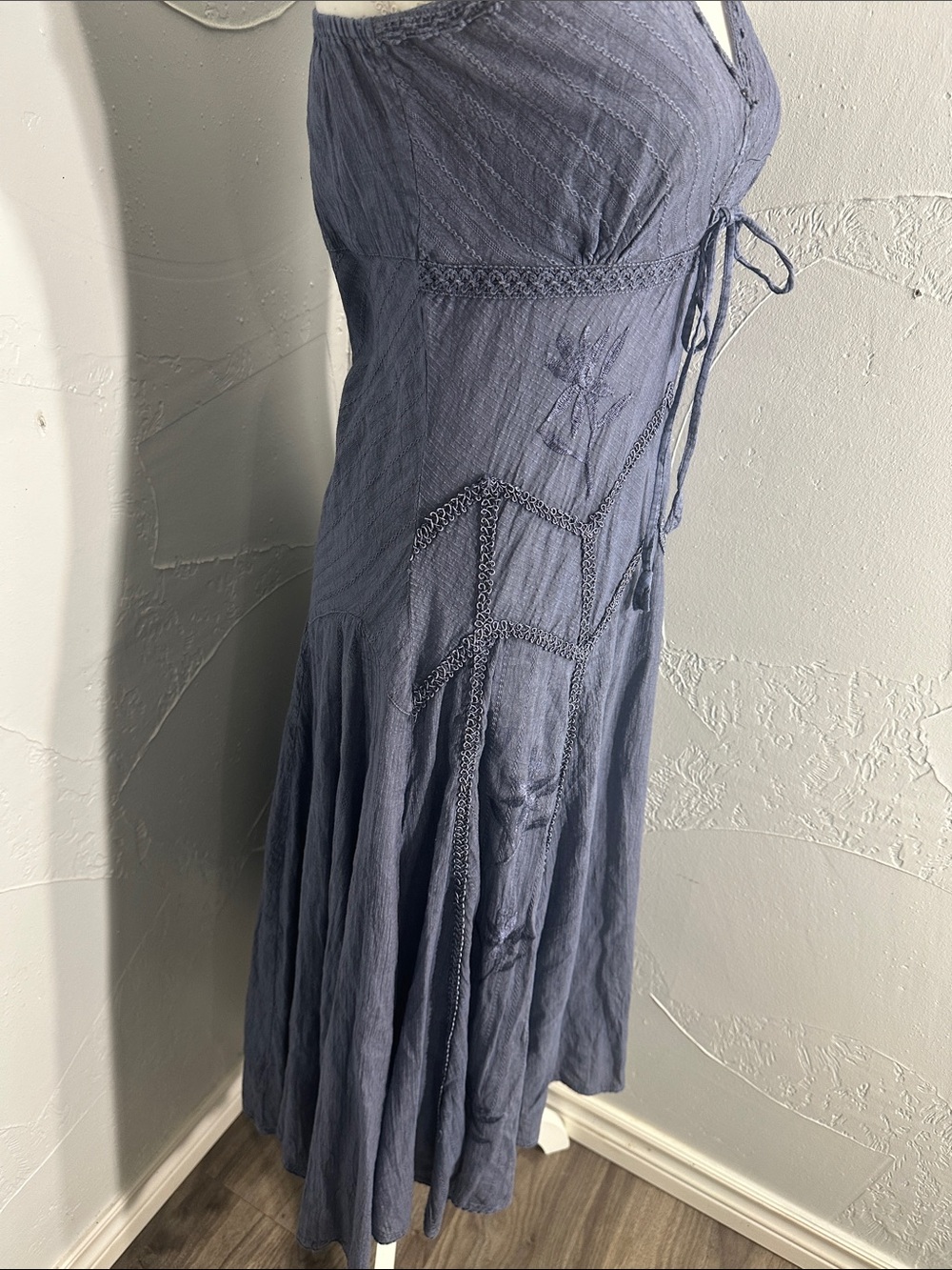 Scully Slate Blue V-Neck Midi Dress with Tie Waist - Picture 8 of 15
